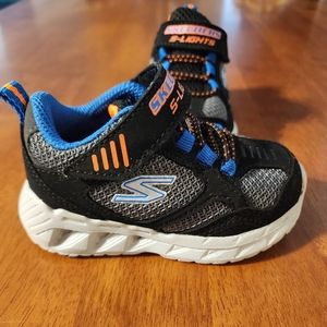 Skechers S-Lights light up Shoes size 5 toddler boys